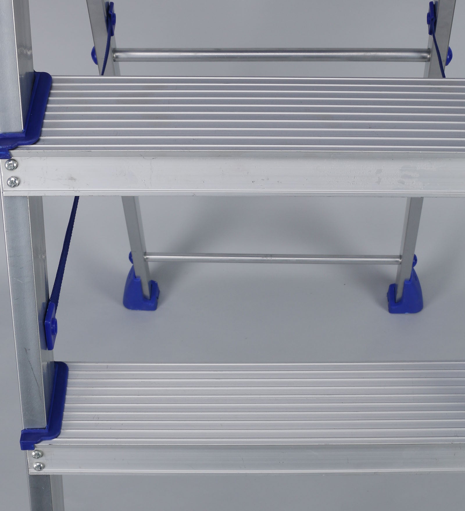 PARASNATH Aluminium Blue Heavy Folding Maple Ladder 5 Step 5.2 Ft - PARASNATH